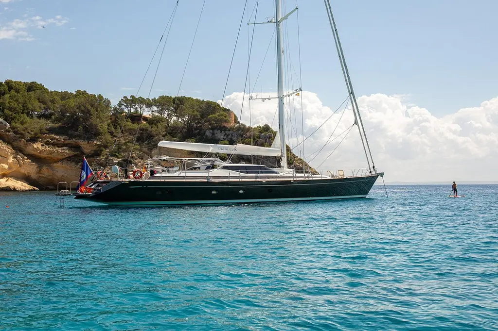 THANDEKA 1999 Camper & Nicholsons Cutter Yacht For Sale in Amsterdam THANDEKA 1999 Camper & Nicholsons Cutter Yacht For Sale in Amsterdam