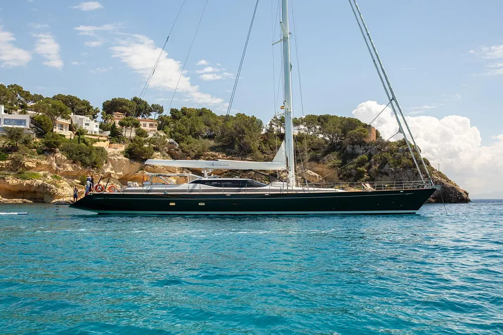 THANDEKA 1999 Camper & Nicholsons Cutter Yacht For Sale in Amsterdam THANDEKA 1999 Camper & Nicholsons Cutter Yacht For Sale in Amsterdam