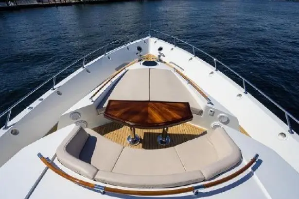 LSX 95 Flybridge 2012 Lazzara Yachts LSX 95 Flybridge Yacht For Sale in Miami Beach FL LSX 95 Flybridge 2012 Lazzara Yachts LSX 95 Flybridge Yacht For Sale in Miami Beach FL