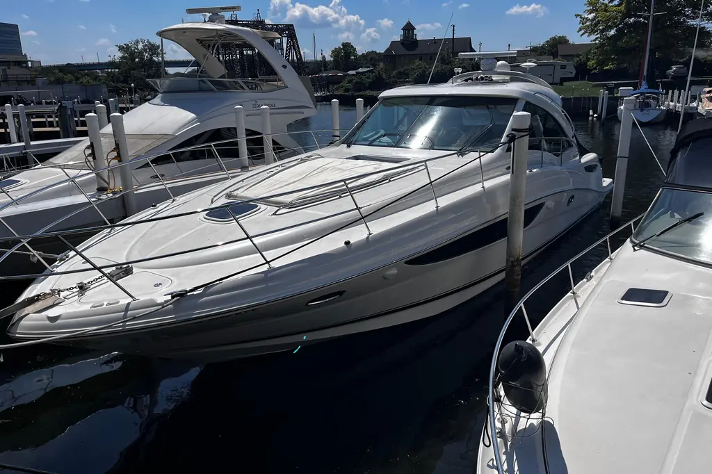  2012 Sea Ray 500 Sundancer Yacht For Sale in New Buffalo MI