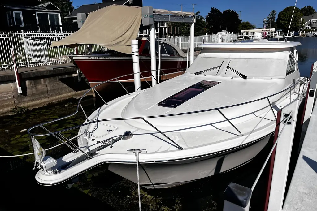 STORMY 2009 Tiara Yachts 3900 Open Yacht For Sale in New Buffalo MI STORMY 2009 Tiara Yachts 3900 Open Yacht For Sale in New Buffalo MI