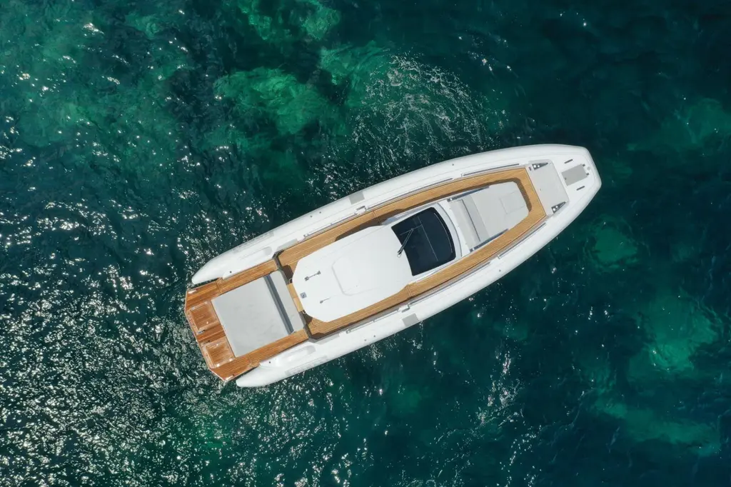 2022 Pirelli 42 Yacht For Sale in Vallauris 2022 Pirelli 42 Yacht For Sale in Vallauris
