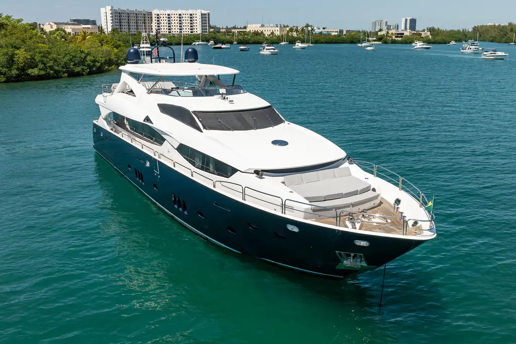 BLUE 2010 Sunseeker 34 Metre Yacht Yacht For Sale in Golden Beach FL BLUE 2010 Sunseeker 34 Metre Yacht Yacht For Sale in Golden Beach FL
