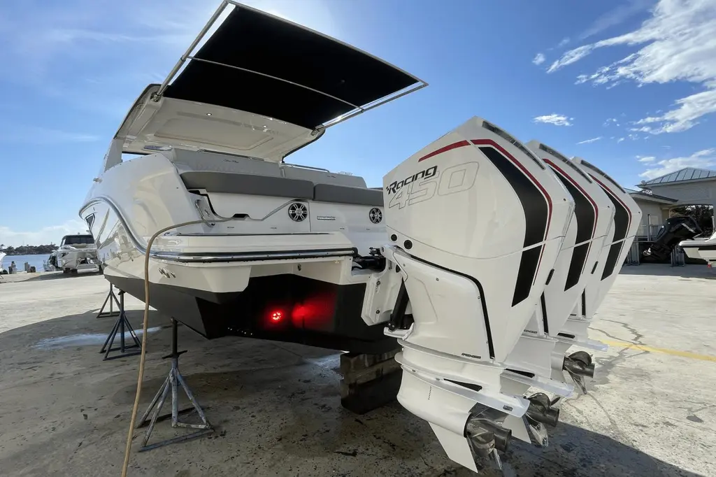 2023 Sea Ray SLX 400 Outboard Yacht For Sale in Stamford CT 2023 Sea Ray SLX 400 Outboard Yacht For Sale in Stamford CT