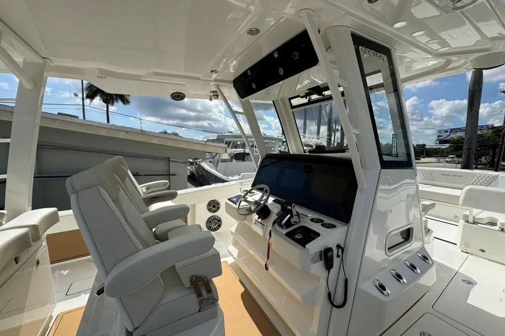 2026 World Cat 400 CC-X Yacht For Sale in Fort Lauderdale FL 2026 World Cat 400 CC-X Yacht For Sale in Fort Lauderdale FL