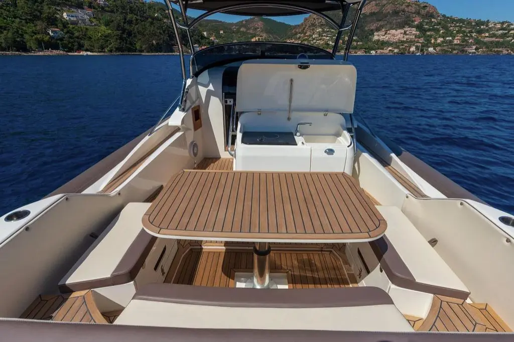  2025  Prince 38 Sport Cabin Yacht For Sale in Queens NS