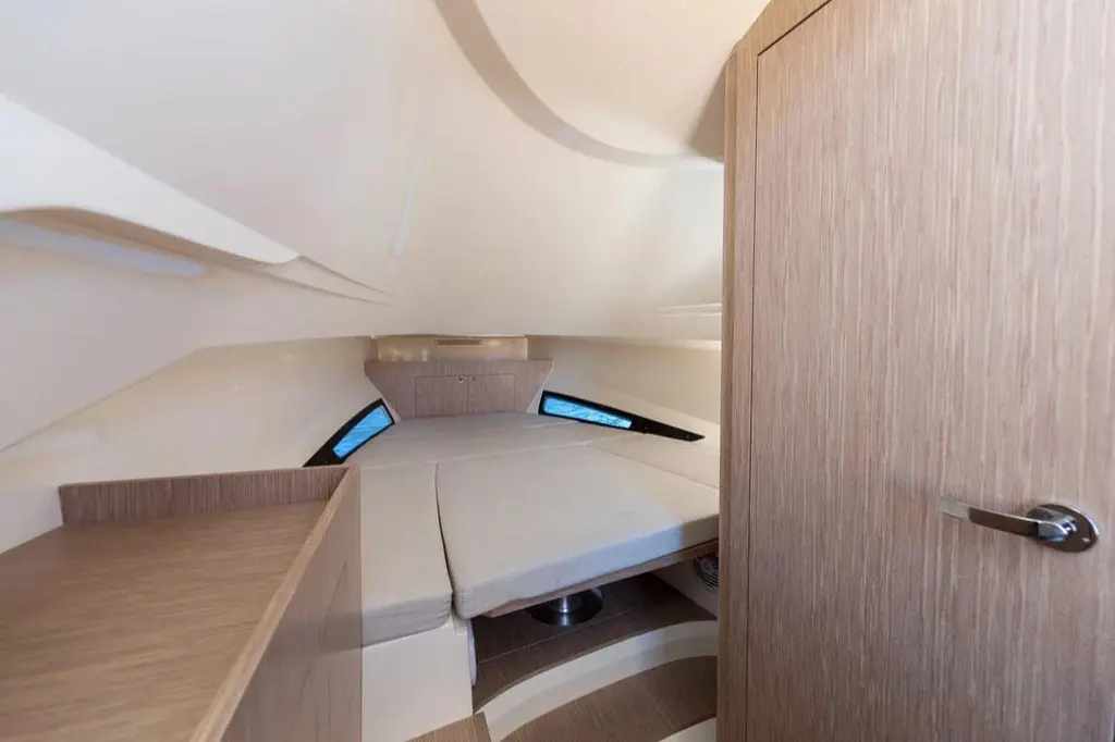  2025  Prince 38 Sport Cabin Yacht For Sale in Queens NS