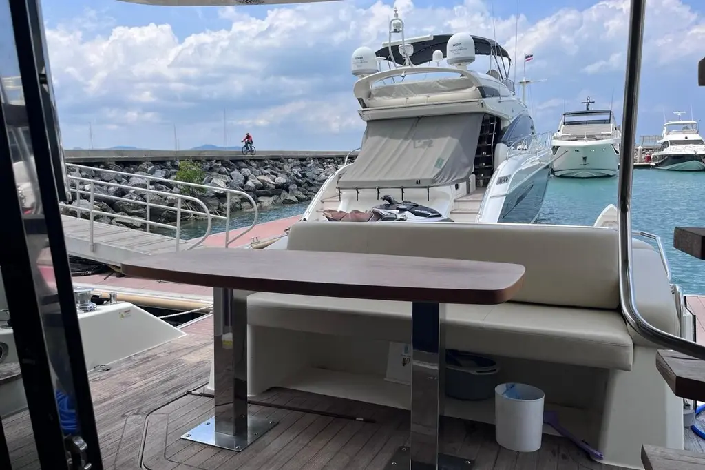 2014 Cranchi 54 FLY Yacht For Sale in Sattahip 2014 Cranchi 54 FLY Yacht For Sale in Sattahip