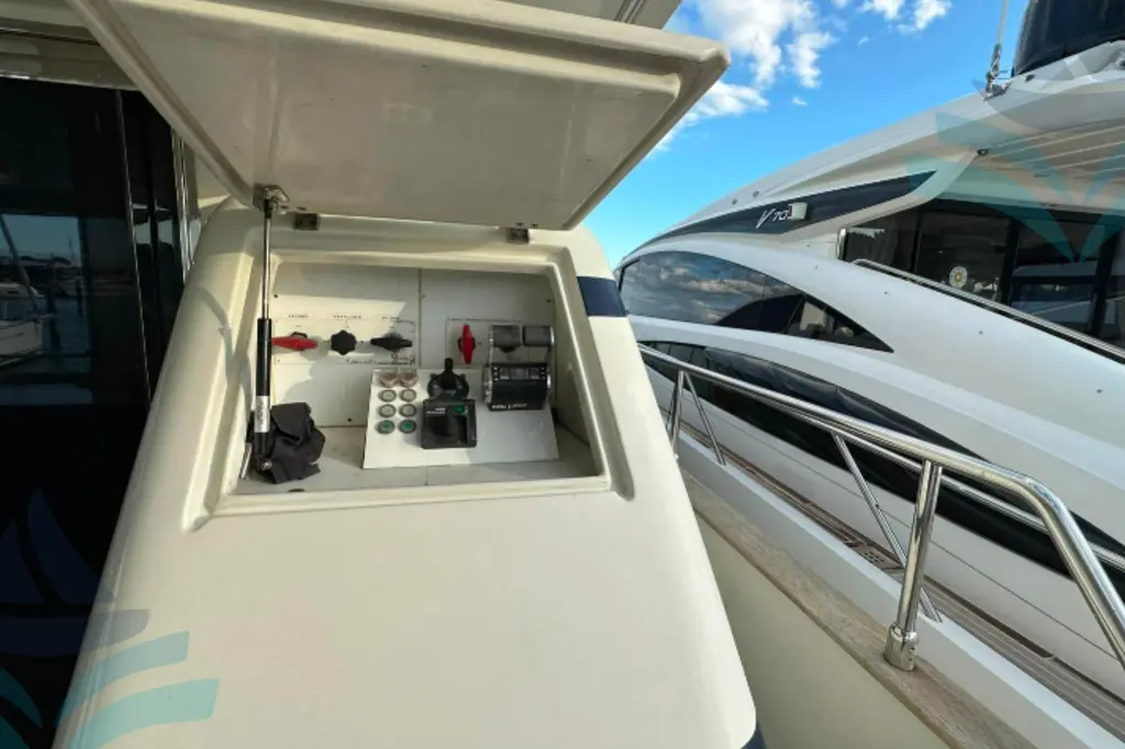 2004 Leonard 70 Yacht For Sale in Venice IT-VE 2004 Leonard 70 Yacht For Sale in Venice IT-VE