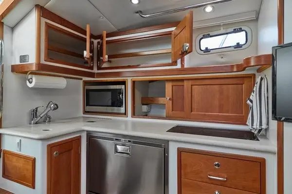 LA LEE 2018 MJM Yachts 40z Yacht For Sale in Camden ME LA LEE 2018 MJM Yachts 40z Yacht For Sale in Camden ME