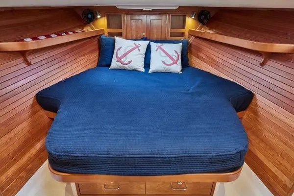 LA LEE 2018 MJM Yachts 40z Yacht For Sale in Camden ME LA LEE 2018 MJM Yachts 40z Yacht For Sale in Camden ME