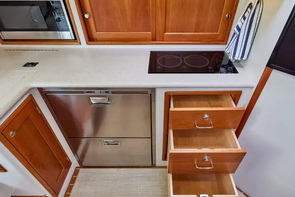 LA LEE 2018 MJM Yachts 40z Yacht For Sale in Camden ME LA LEE 2018 MJM Yachts 40z Yacht For Sale in Camden ME