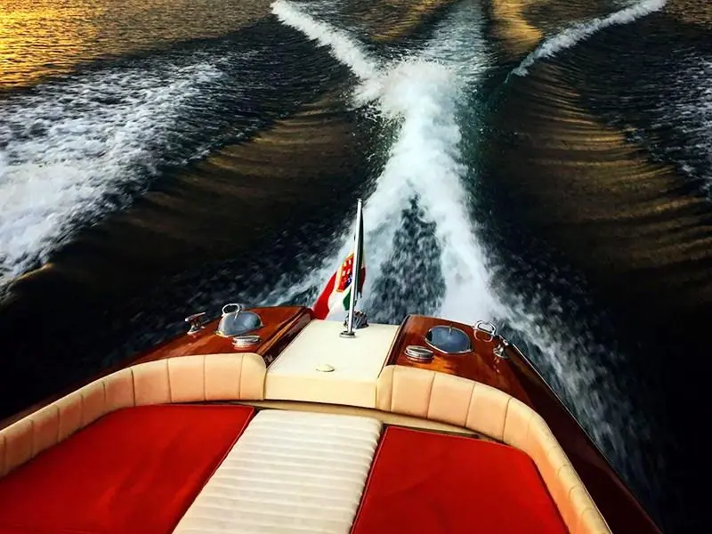 1968 Riva Aquarama Super Yacht For Sale in Lombardia 1968 Riva Aquarama Super Yacht For Sale in Lombardia