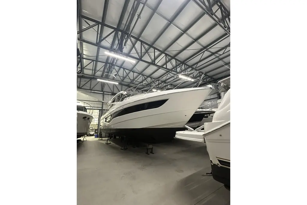  2018 Galeon 560 Sky Yacht For Sale in LaSalle ON