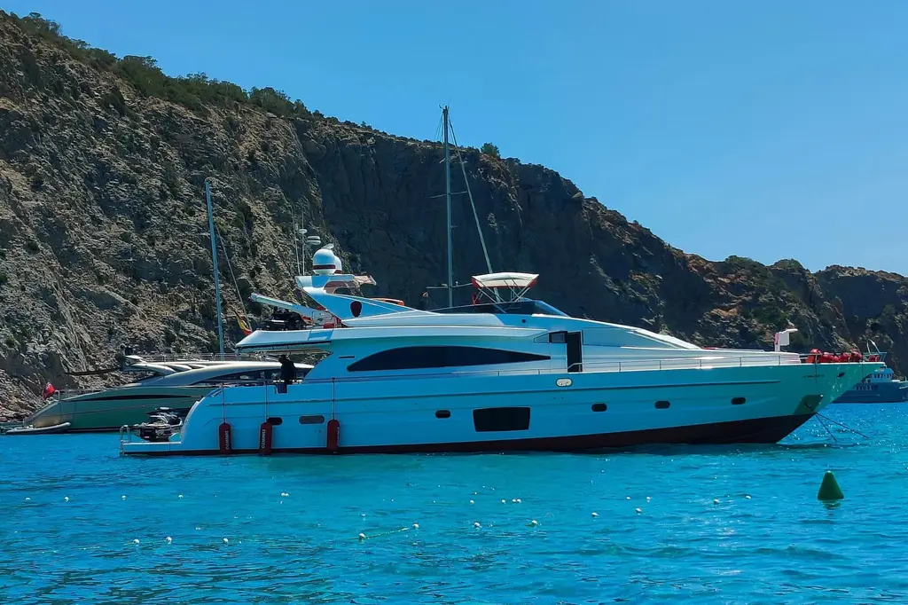 2006 Astondoa 82 Yacht For Sale in Barcelona ES-B 2006 Astondoa 82 Yacht For Sale in Barcelona ES-B