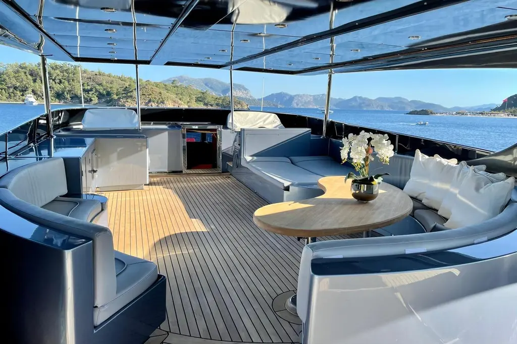 SEVEN 2008 Custom 34m Fast Yacht / 112 HT Yacht For Sale in Istanbul SEVEN 2008 Custom 34m Fast Yacht / 112 HT Yacht For Sale in Istanbul