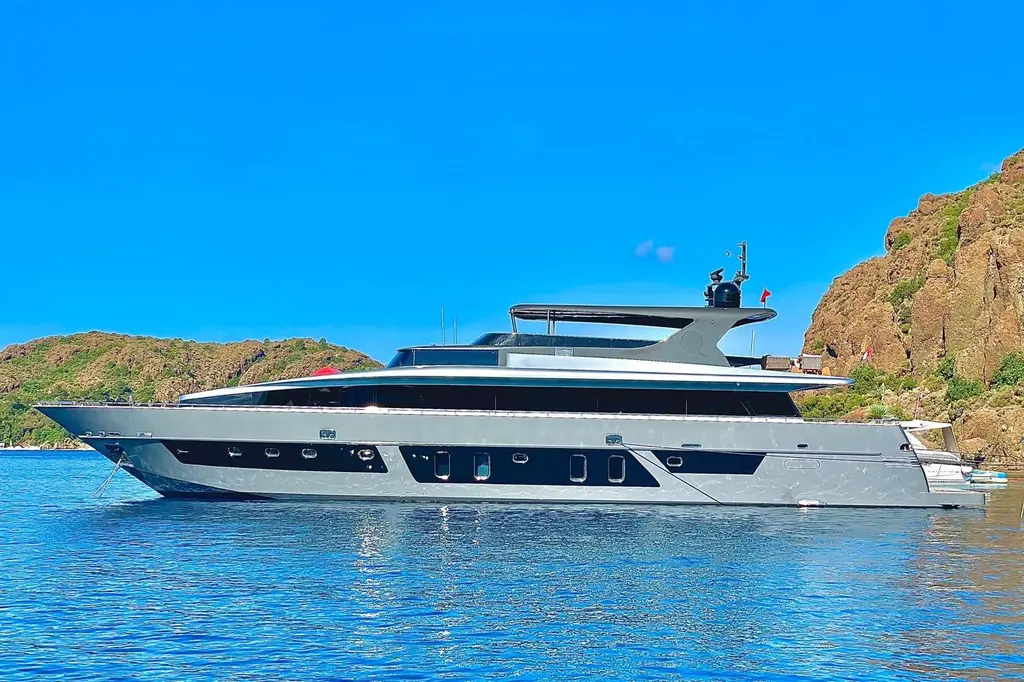 SEVEN 2008 Custom 34m Fast Yacht / 112 HT Yacht For Sale in Istanbul SEVEN 2008 Custom 34m Fast Yacht / 112 HT Yacht For Sale in Istanbul