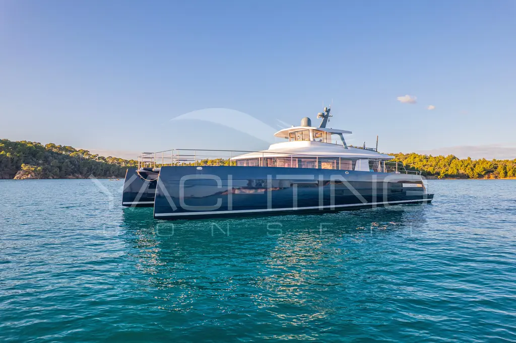 4EVER 2022 Long Island 78 Yacht For Sale in Hyères 83 4EVER 2022 Long Island 78 Yacht For Sale in Hyères 83