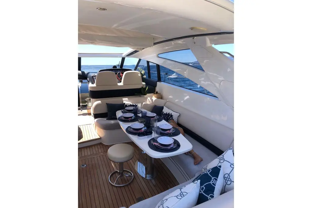 2006 Princess V58 Yacht For Sale in Ventimiglia IT-IM 2006 Princess V58 Yacht For Sale in Ventimiglia IT-IM