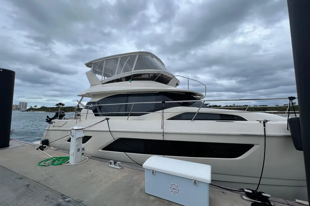 2018 Aquila 44 Yacht Yacht For Sale in St-Paul-de-l'Île-aux-Noix QC 2018 Aquila 44 Yacht Yacht For Sale in St-Paul-de-l'Île-aux-Noix QC