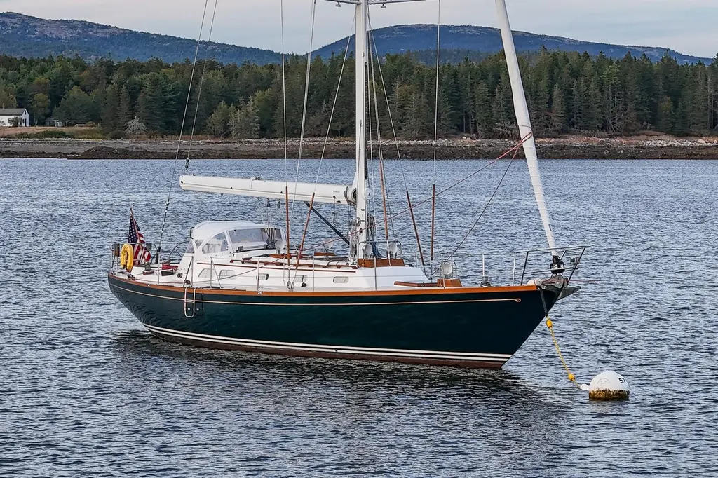 Rebecca 1989 Hinckley Sou'wester 51 Yacht For Sale in Southwest Harbor ME Rebecca 1989 Hinckley Sou'wester 51 Yacht For Sale in Southwest Harbor ME