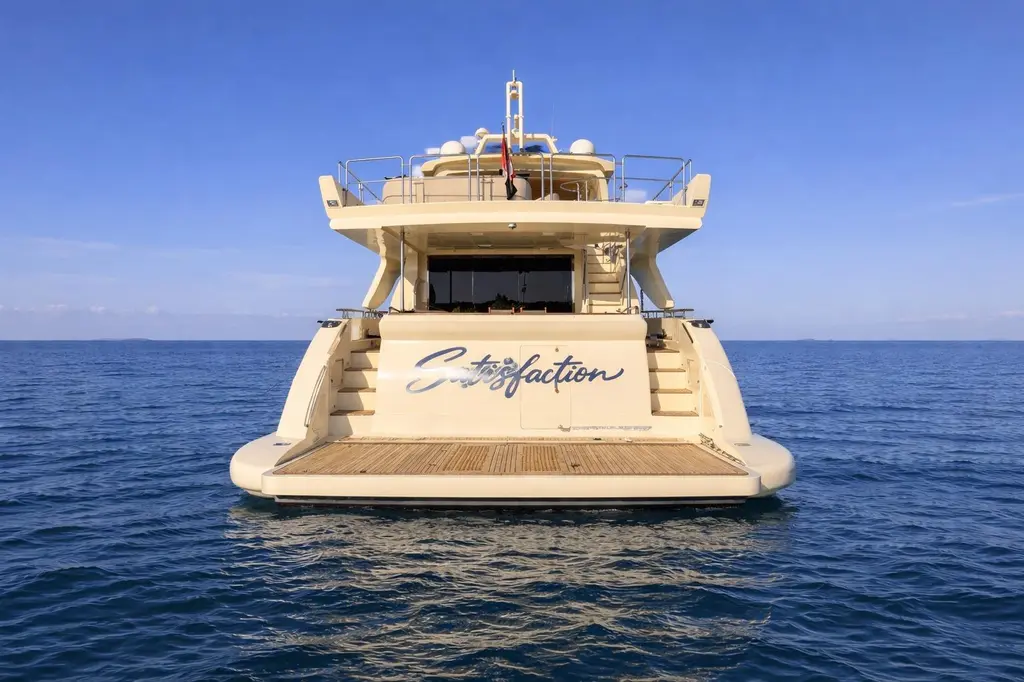 Satisfaction 2013 Azimut 88 Yacht For Sale in Dubai Satisfaction 2013 Azimut 88 Yacht For Sale in Dubai
