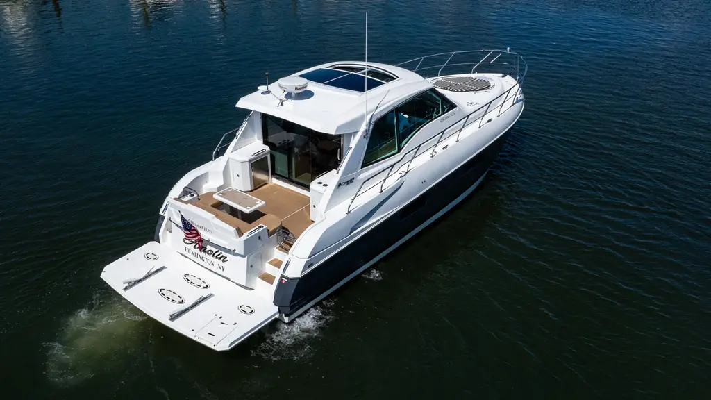 2013 Cruisers Yachts 48 Cantius Yacht For Sale in Port Washington NY 2013 Cruisers Yachts 48 Cantius Yacht For Sale in Port Washington NY