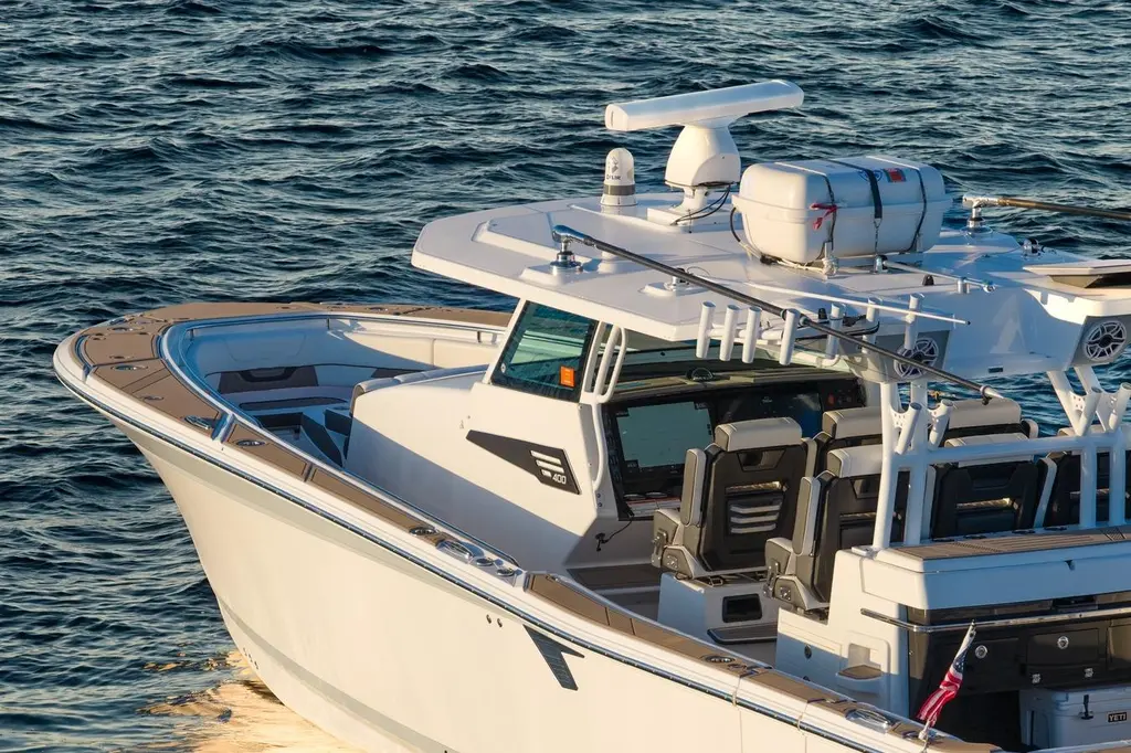 LIQUID LOUNGE 2024 Blackfin 400 CC Yacht For Sale in Fort Lauderdale FL