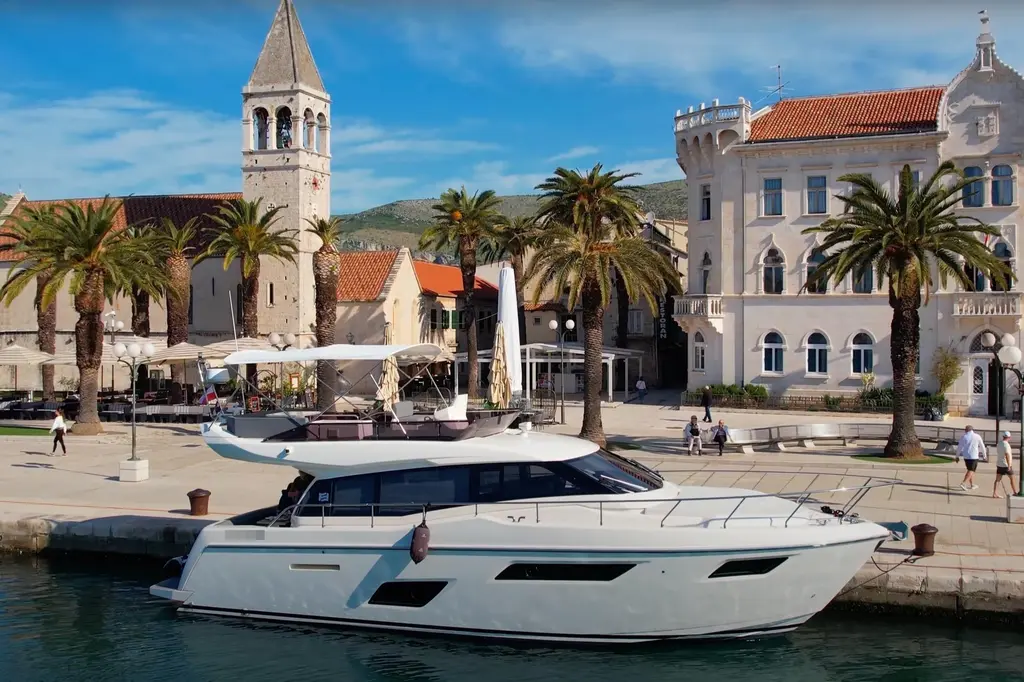 2018 ferretti yachts 450 split for sale