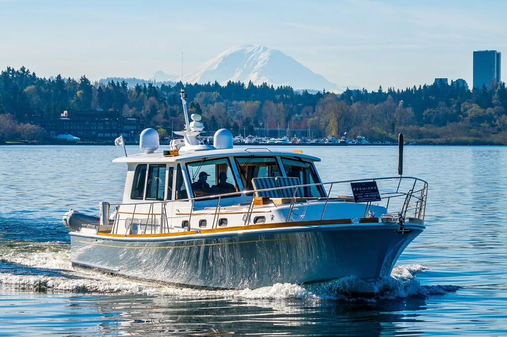 Moonshadow 2008 Grand Banks 55 Eastbay SX Yacht For Sale in Seattle WA Moonshadow 2008 Grand Banks 55 Eastbay SX Yacht For Sale in Seattle WA