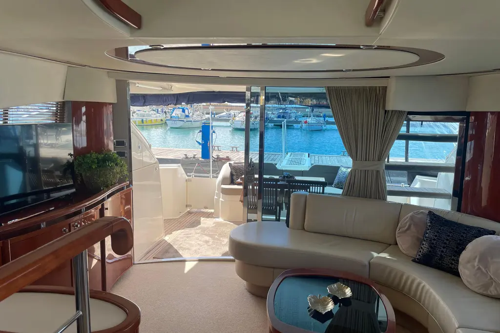 2001 Fairline Squadron 58 Yacht For Sale in Elburg 2001 Fairline Squadron 58 Yacht For Sale in Elburg