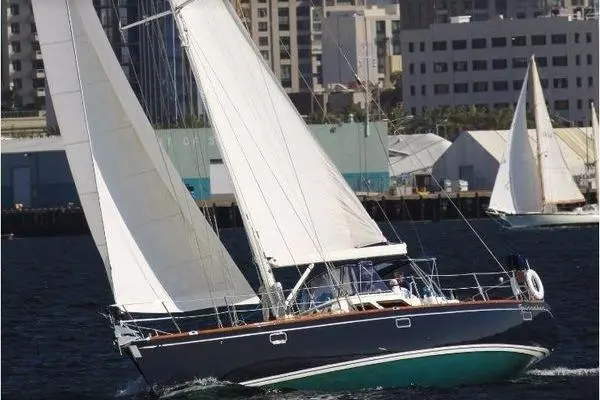 2000 Hylas Raised Salon Yacht For Sale in Puerto Vallarta 2000 Hylas Raised Salon Yacht For Sale in Puerto Vallarta