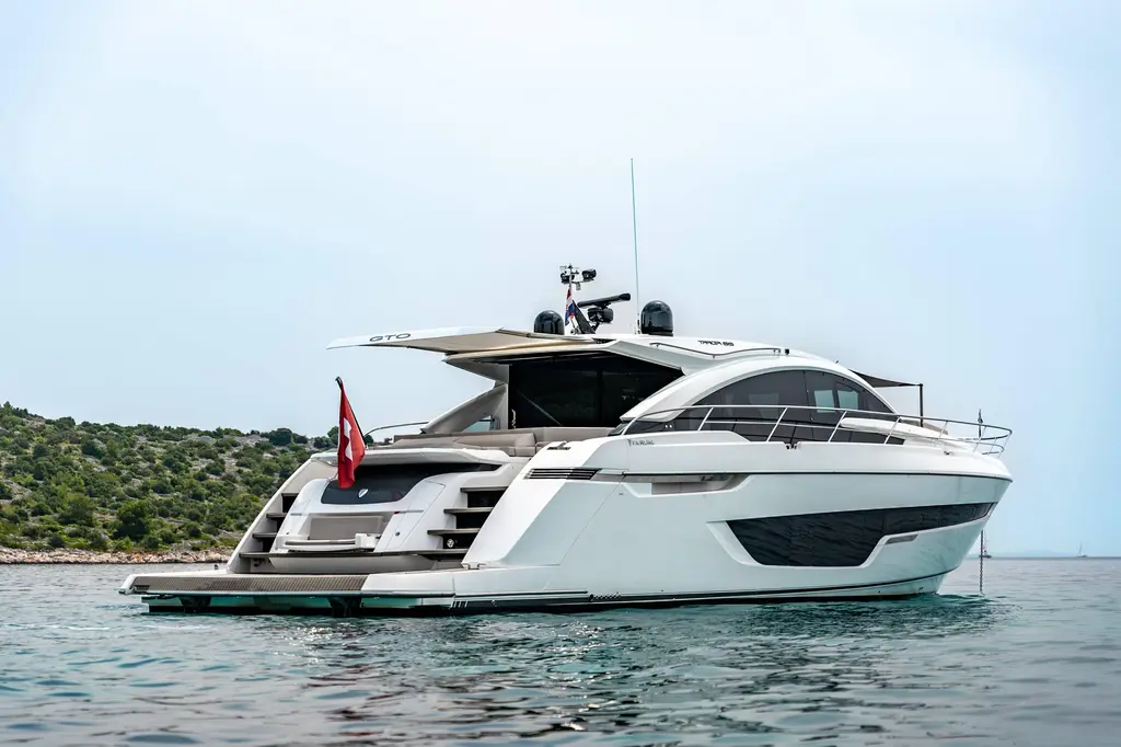  2019 Fairline Targa 65 GTO Yacht For Sale in Sibenik 