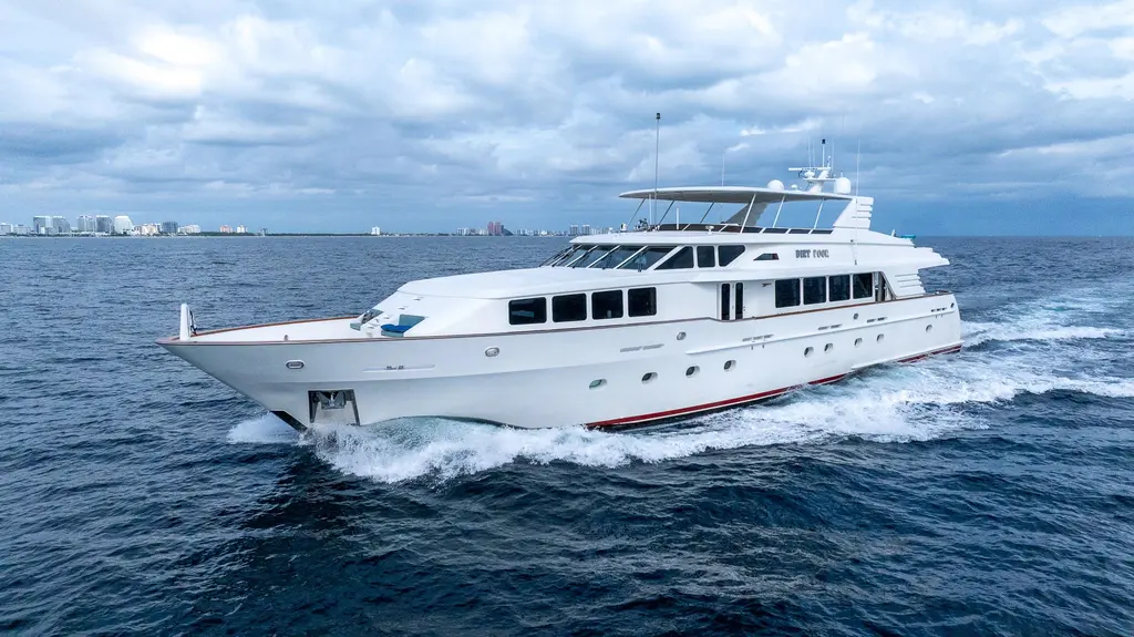 DIRT POOR 1999 Trinity Yachts Raised Pilothouse Yacht For Sale in Fort Lauderdale FL DIRT POOR 1999 Trinity Yachts Raised Pilothouse Yacht For Sale in Fort Lauderdale FL