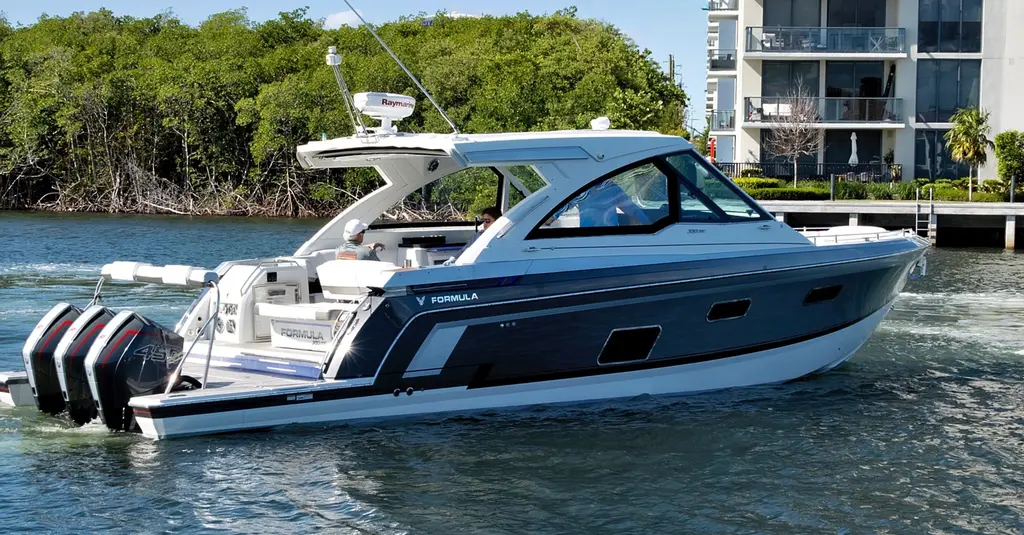 2021 Formula 380 Super Sport Crossover Yacht For Sale in Ocean Ridge FL 2021 Formula 380 Super Sport Crossover Yacht For Sale in Ocean Ridge FL