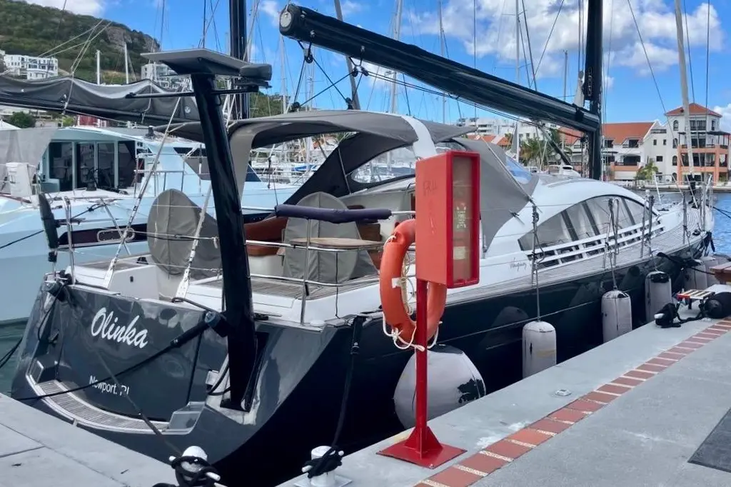 Olinka 2011 Wauquiez Pilot Saloon 55 Yacht For Sale in Newport RI Olinka 2011 Wauquiez Pilot Saloon 55 Yacht For Sale in Newport RI