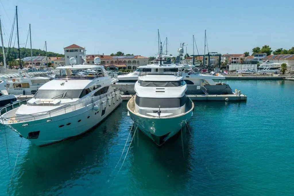 2013 Sanlorenzo SD92 Yacht For Sale in Split 2013 Sanlorenzo SD92 Yacht For Sale in Split