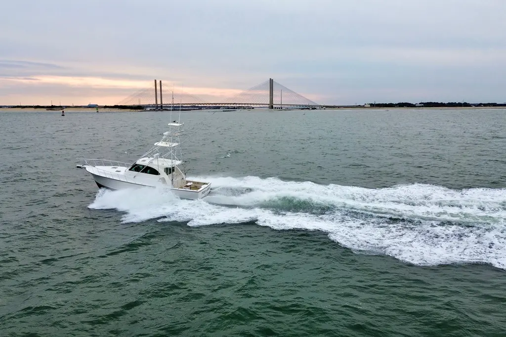 Peixe Espada 2013 Henriques 42 Express Hardtop Yacht For Sale in Rehoboth Beach DE Peixe Espada 2013 Henriques 42 Express Hardtop Yacht For Sale in Rehoboth Beach DE