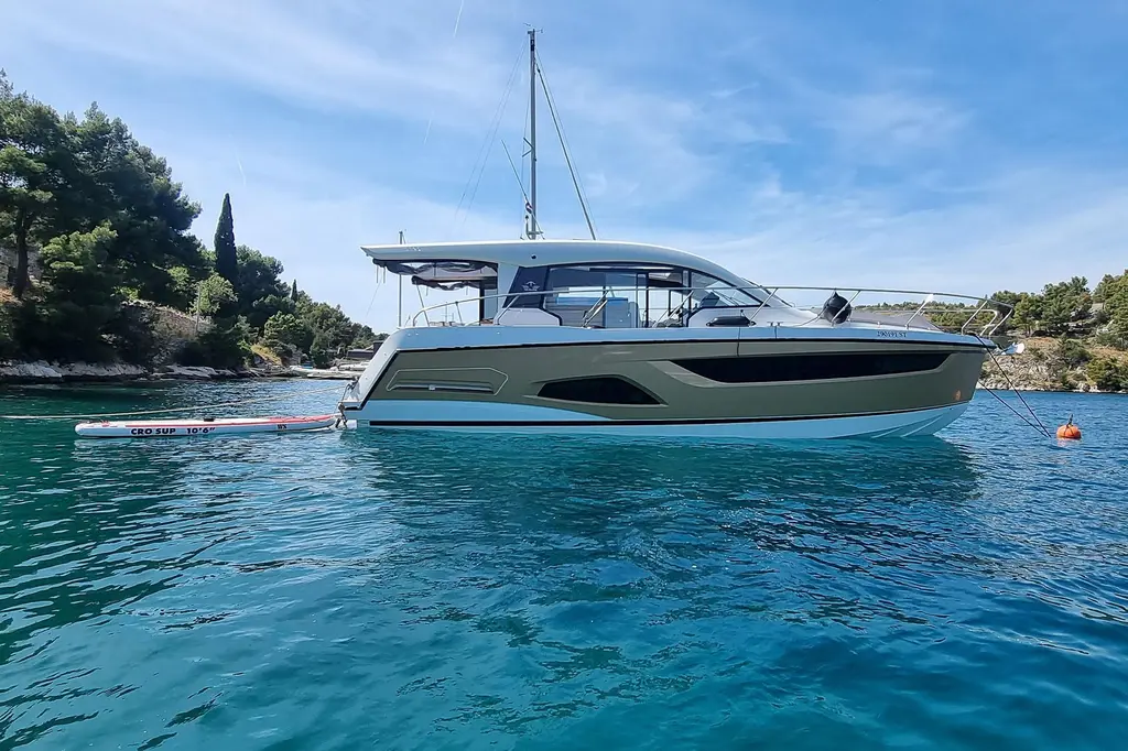 Tireless 2024 Sealine C390 Yacht For Sale in Kaštel Gomilica Tireless 2024 Sealine C390 Yacht For Sale in Kaštel Gomilica