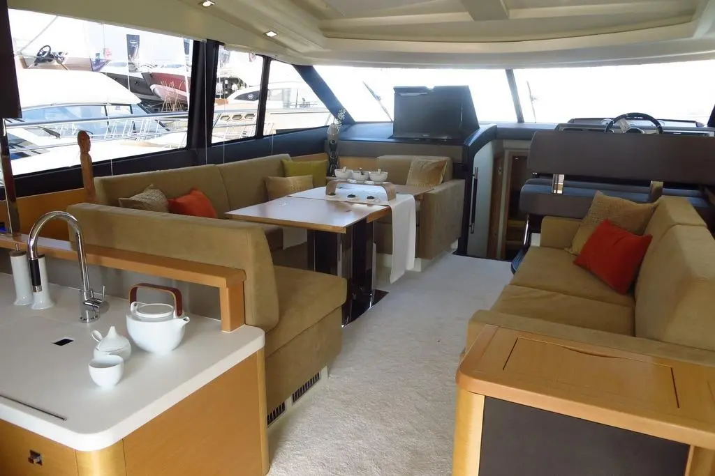  2013 Prestige 500S Yacht For Sale in Canet-en-Roussillon 66