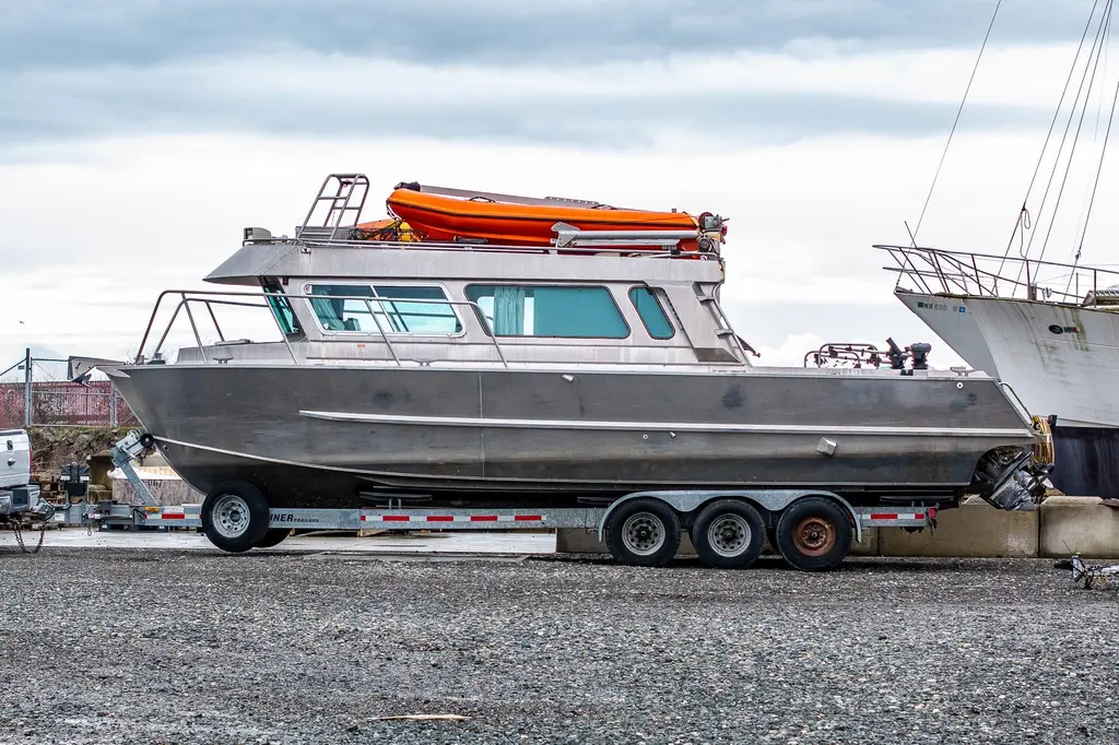 2003 Lifetimer 3050 Pleasure Cabin Yacht For Sale in Bellingham WA 2003 Lifetimer 3050 Pleasure Cabin Yacht For Sale in Bellingham WA