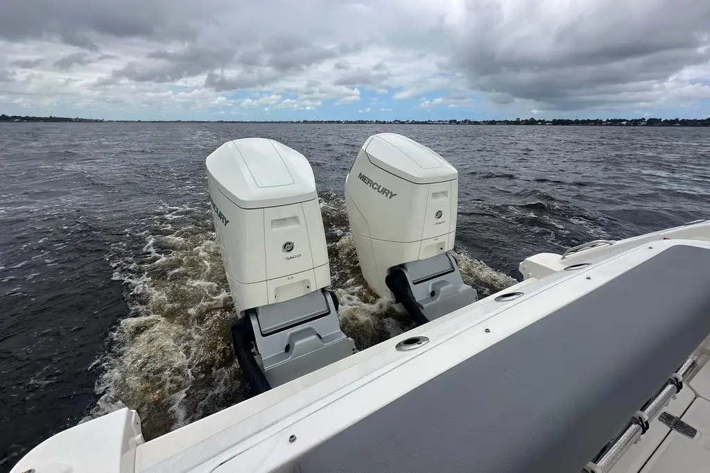 2024 Boston Whaler 380 Realm Yacht For Sale in Stuart FL 2024 Boston Whaler 380 Realm Yacht For Sale in Stuart FL