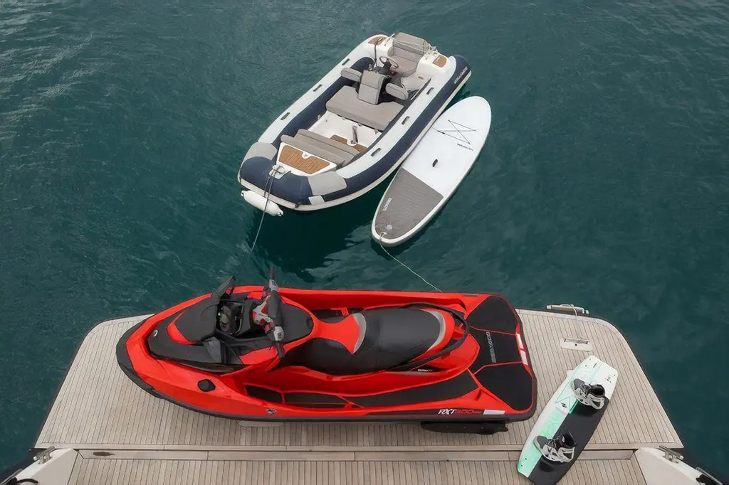 2013 Princess 85 Fly Yacht For Sale in Athens 2013 Princess 85 Fly Yacht For Sale in Athens