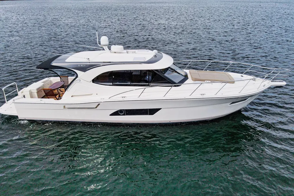 2016 Riviera 445 SUV Yacht For Sale in Buford GA 2016 Riviera 445 SUV Yacht For Sale in Buford GA