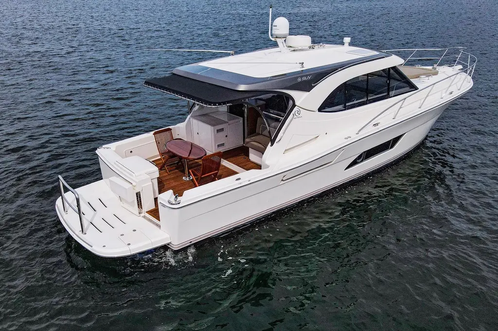 2016 Riviera 445 SUV Yacht For Sale in Buford GA 2016 Riviera 445 SUV Yacht For Sale in Buford GA