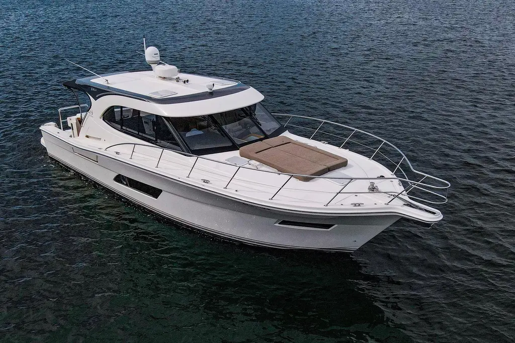 2016 Riviera 445 SUV Yacht For Sale in Buford GA 2016 Riviera 445 SUV Yacht For Sale in Buford GA