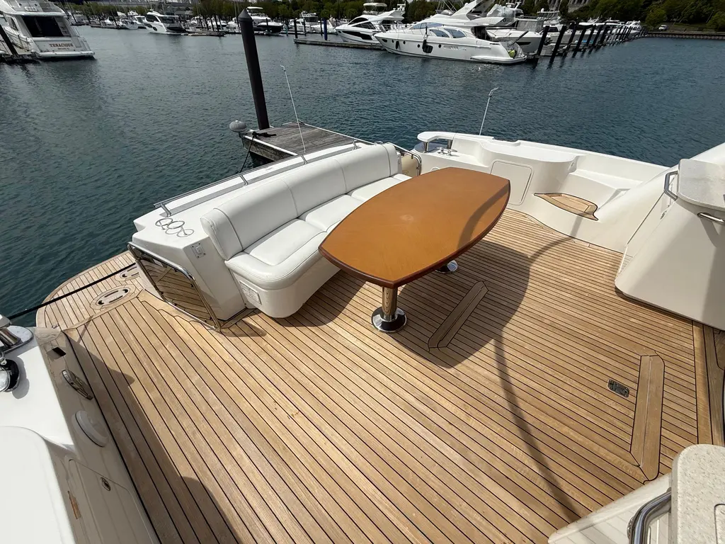 Rip Tide V 2009 Sea Ray 60 Sundancer Yacht For Sale in Chicago IL Rip Tide V 2009 Sea Ray 60 Sundancer Yacht For Sale in Chicago IL