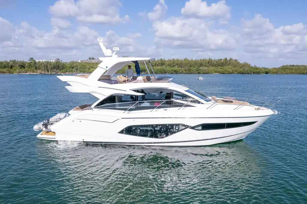OCAPORA V 2018 Sunseeker Manhattan 52 Yacht For Sale in Aventura FL OCAPORA V 2018 Sunseeker Manhattan 52 Yacht For Sale in Aventura FL