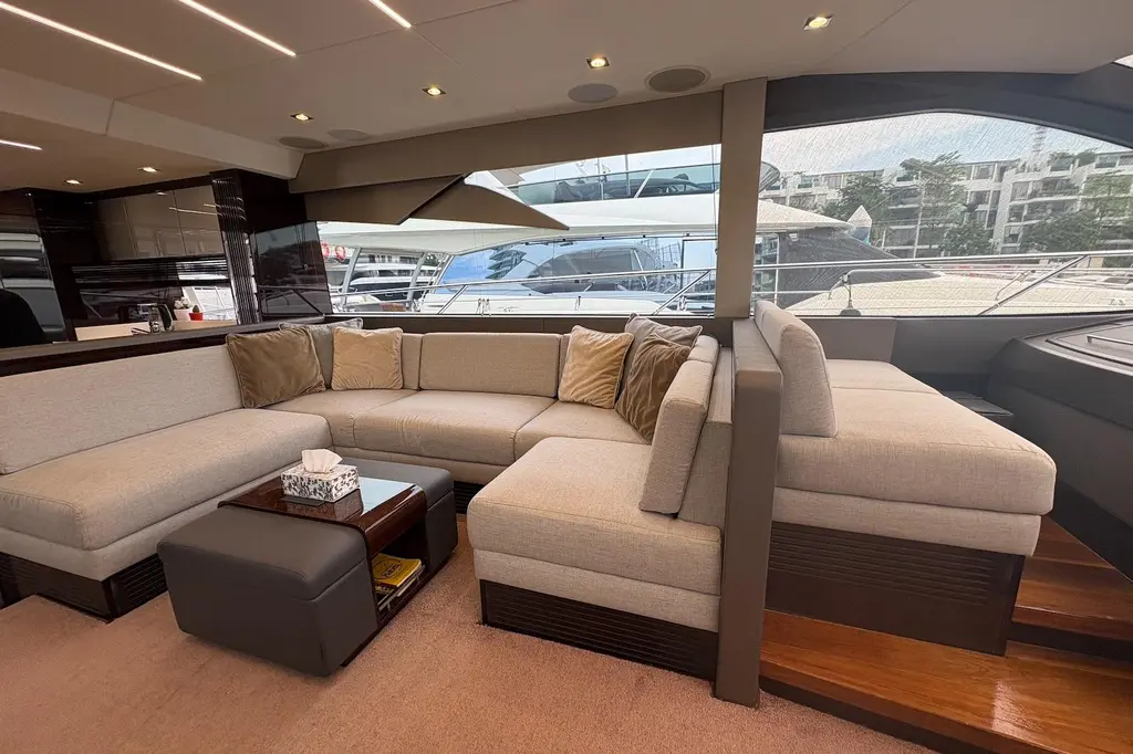  2019 Sunseeker Manhattan 66 Yacht For Sale in Singapore 