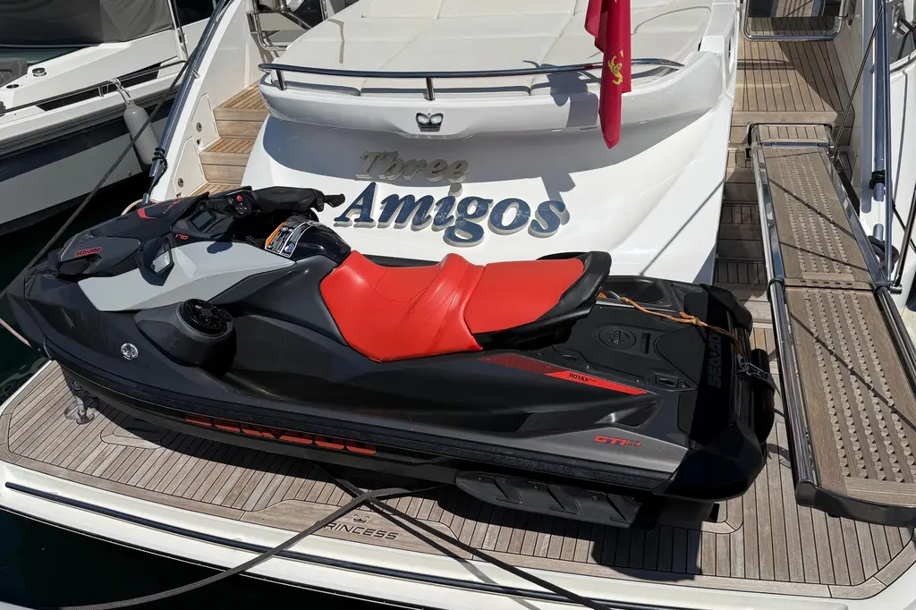 Three Amigos 2021 Princess S62 Yacht For Sale in Palma 